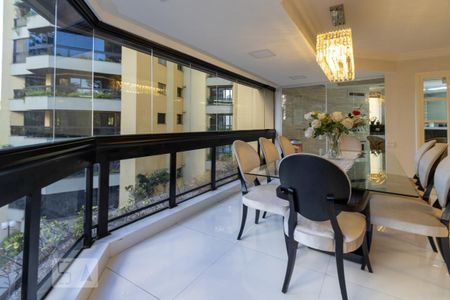 Apartamento à venda com 211m², 4 quartos e 3 vagasSala de Jantar