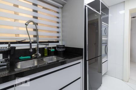 Apartamento à venda com 211m², 4 quartos e 3 vagasCozinha - Torneira