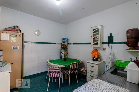 Casa à venda com 190m², 5 quartos e 3 vagas Casa à venda com 190m², 5 quartos e 3 vagasCozinha Casa 2