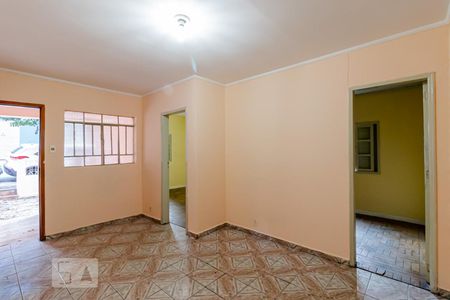 Casa à venda com 190m², 5 quartos e 3 vagas Casa à venda com 190m², 5 quartos e 3 vagasSala Casa 3