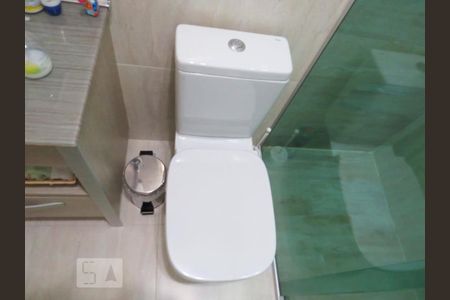 Casa à venda com 142m², 4 quartos e 2 vagas Casa à venda com 142m², 4 quartos e 2 vagasBanheiro da Suíte
