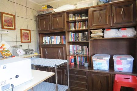 Casa à venda com 142m², 4 quartos e 2 vagas Casa à venda com 142m², 4 quartos e 2 vagasQuarto 4