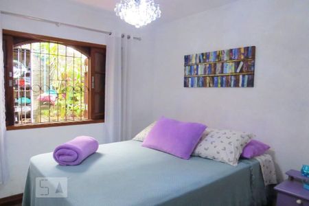Casa à venda com 142m², 4 quartos e 2 vagas Casa à venda com 142m², 4 quartos e 2 vagasQuarto 3 - Armários