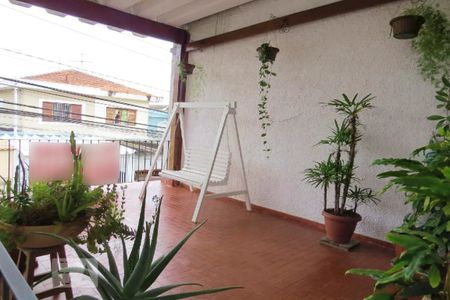 Casa à venda com 142m², 4 quartos e 2 vagas Casa à venda com 142m², 4 quartos e 2 vagasVaranda