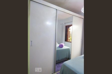 Casa à venda com 142m², 4 quartos e 2 vagas Casa à venda com 142m², 4 quartos e 2 vagasQuarto 3 - Armários
