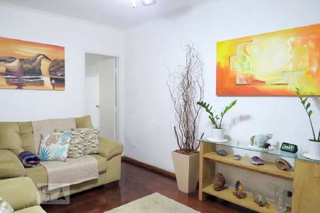 Casa à venda com 142m², 4 quartos e 2 vagas Casa à venda com 142m², 4 quartos e 2 vagasSala
