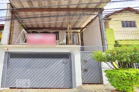 Casa à venda com 142m², 4 quartos e 2 vagas Casa à venda com 142m², 4 quartos e 2 vagasFachada