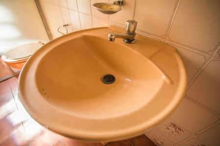 Casa à venda com 200m², 2 quartos e 2 vagas Casa à venda com 200m², 2 quartos e 2 vagasBanheiro - Torneira