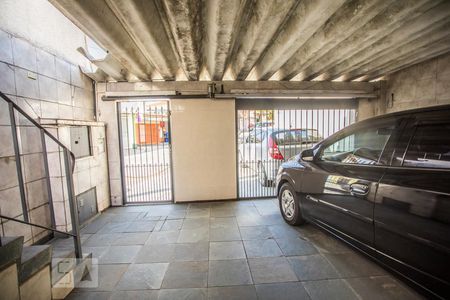 Casa à venda com 200m², 2 quartos e 2 vagas Casa à venda com 200m², 2 quartos e 2 vagasGaragem