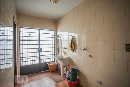 Casa à venda com 200m², 2 quartos e 2 vagas Casa à venda com 200m², 2 quartos e 2 vagasÁrea de Serviço