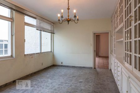 Casa para alugar com 750m², 7 quartos e 6 vagas Casa para alugar com 750m², 7 quartos e 6 vagasSala de Jantar