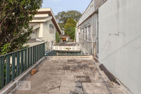 Casa para alugar com 750m², 7 quartos e 6 vagas Casa para alugar com 750m², 7 quartos e 6 vagasSacada da Suíte 3