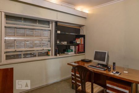 Casa para alugar com 750m², 7 quartos e 6 vagas Casa para alugar com 750m², 7 quartos e 6 vagasEscritório