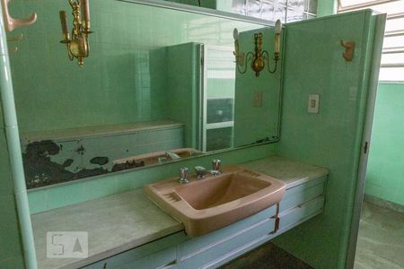 Casa para alugar com 750m², 7 quartos e 6 vagas Casa para alugar com 750m², 7 quartos e 6 vagasBanheiro da Suíte 1