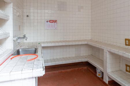 Casa para alugar com 750m², 7 quartos e 6 vagas Casa para alugar com 750m², 7 quartos e 6 vagasLavanderia 2