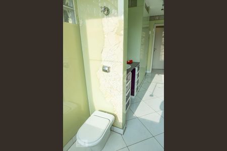 Casa para alugar com 750m², 7 quartos e 6 vagas Casa para alugar com 750m², 7 quartos e 6 vagasBanheiro (conjugado) Suíte 4