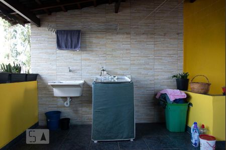 Casa à venda com 110m², 3 quartos e 2 vagas Casa à venda com 110m², 3 quartos e 2 vagasLavanderia