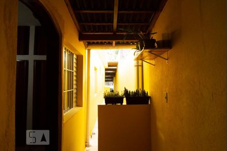 Casa à venda com 110m², 3 quartos e 2 vagas Casa à venda com 110m², 3 quartos e 2 vagasVaranda