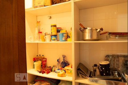 Casa à venda com 110m², 3 quartos e 2 vagas Casa à venda com 110m², 3 quartos e 2 vagasDispensa