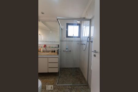 Apartamento à venda com 140m², 2 quartos e 2 vagas Apartamento à venda com 140m², 2 quartos e 2 vagasBanheiro do Quarto 2