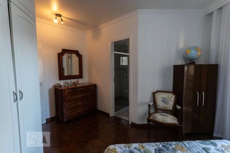 Apartamento à venda com 140m², 2 quartos e 2 vagas Apartamento à venda com 140m², 2 quartos e 2 vagasQuarto 1 - Suíte