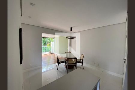 Apartamento à venda com 60m², 2 quartos e 1 vaga Apartamento à venda com 60m², 2 quartos e 1 vagaSala de Jantar