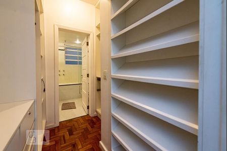 Apartamento à venda com 140m², 3 quartos e 1 vagaSuíte - Closet