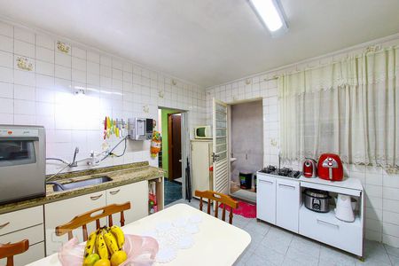 Casa à venda com 225m², 3 quartos e 2 vagas Casa à venda com 225m², 3 quartos e 2 vagasCozinha
