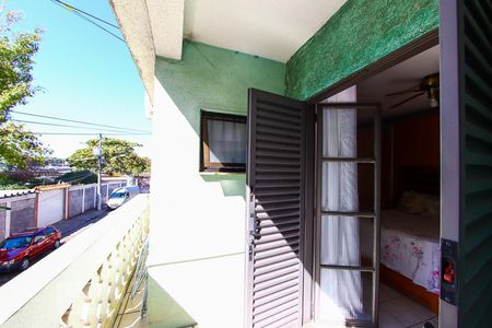 Casa à venda com 225m², 3 quartos e 2 vagas Casa à venda com 225m², 3 quartos e 2 vagasSacada da Suite