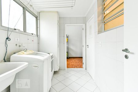 Apartamento à venda com 135m², 4 quartos e 1 vagaÁrea de Serviço