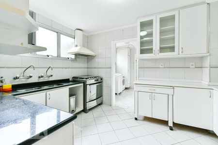 Apartamento à venda com 135m², 4 quartos e 1 vagaCozinha