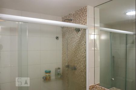 Apartamento à venda com 75m², 3 quartos e 1 vaga Apartamento à venda com 75m², 3 quartos e 1 vagaBanheiro da Suíte