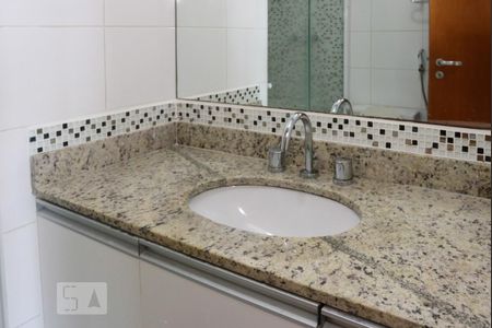 Apartamento à venda com 75m², 3 quartos e 1 vaga Apartamento à venda com 75m², 3 quartos e 1 vagaBanheiro Social