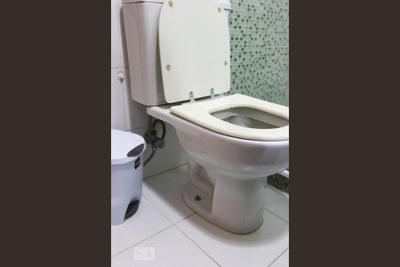 Apartamento à venda com 75m², 3 quartos e 1 vaga Apartamento à venda com 75m², 3 quartos e 1 vagaBanheiro Social