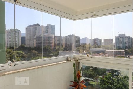 Apartamento à venda com 75m², 3 quartos e 1 vaga Apartamento à venda com 75m², 3 quartos e 1 vagaVaranda da Sala