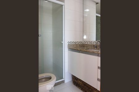 Apartamento à venda com 75m², 3 quartos e 1 vaga Apartamento à venda com 75m², 3 quartos e 1 vagaBanheiro Social