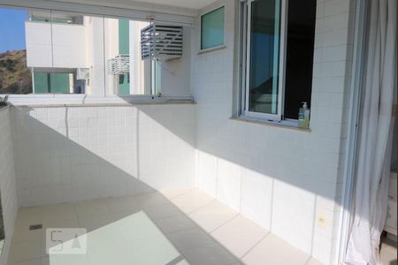 Apartamento à venda com 75m², 3 quartos e 1 vaga Apartamento à venda com 75m², 3 quartos e 1 vagaVaranda da Sala
