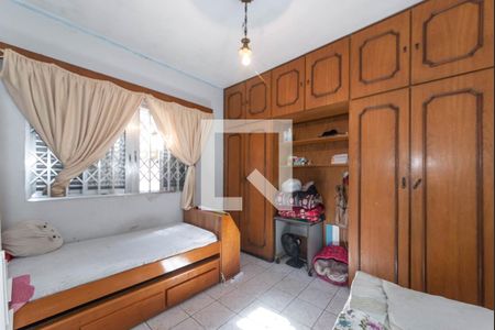 Casa à venda com 200m², 4 quartos e 4 vagasQuarto 2