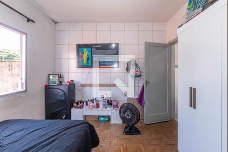 Casa à venda com 200m², 4 quartos e 4 vagasEdícula - Quarto - Piso Superior