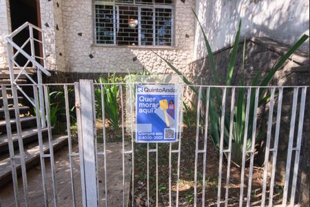 Casa à venda com 200m², 4 quartos e 4 vagasPlaquinha