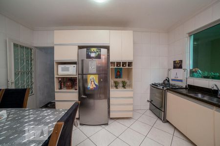 Casa à venda com 98m², 3 quartos e 1 vaga Casa à venda com 98m², 3 quartos e 1 vagaCozinha