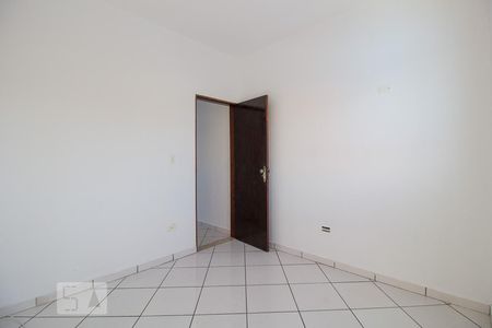 Casa de condomínio à venda com 48m², 2 quartos e 1 vaga Casa de condomínio à venda com 48m², 2 quartos e 1 vagaQuarto2