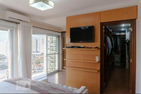 Apartamento à venda com 370m², 4 quartos e 4 vagas Apartamento à venda com 370m², 4 quartos e 4 vagasSuíte 1