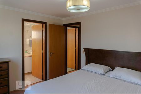 Apartamento à venda com 370m², 4 quartos e 4 vagas Apartamento à venda com 370m², 4 quartos e 4 vagasSuíte 2