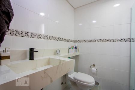 Apartamento à venda com 72m², 2 quartos e 1 vagaBanheiro do quarto 1