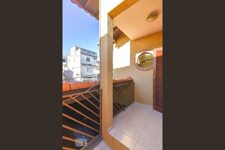 Casa para alugar com 150m², 3 quartos e 2 vagas Casa para alugar com 150m², 3 quartos e 2 vagasSacada