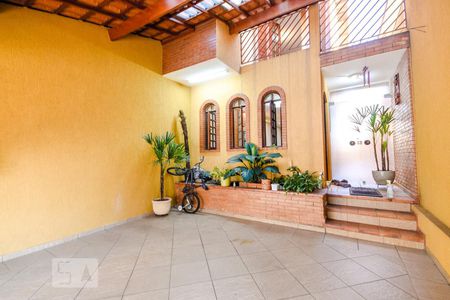 Casa para alugar com 150m², 3 quartos e 2 vagas Casa para alugar com 150m², 3 quartos e 2 vagasGaragem