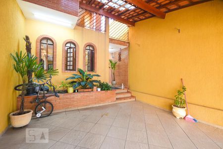 Casa para alugar com 150m², 3 quartos e 2 vagas Casa para alugar com 150m², 3 quartos e 2 vagasGaragem