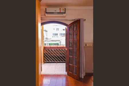 Casa para alugar com 150m², 3 quartos e 2 vagas Casa para alugar com 150m², 3 quartos e 2 vagasSacada