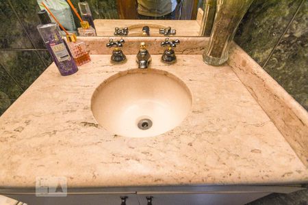 Casa para alugar com 150m², 3 quartos e 2 vagas Casa para alugar com 150m², 3 quartos e 2 vagasBanheiro 3